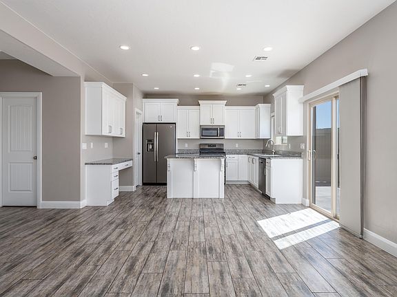 3rd image of 1001 W Curly Hollow Dr #30
