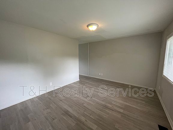 5th image of 5832 W 41st Pl