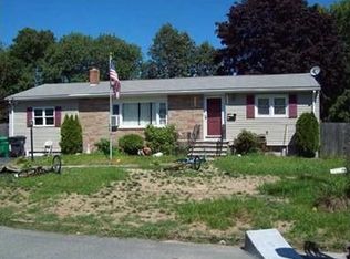 71 Carnation Dr, Warwick, RI 02886