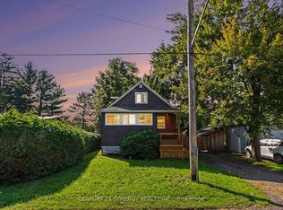 1221 Fairgreen Ave, Ottawa, ON K4B1N2