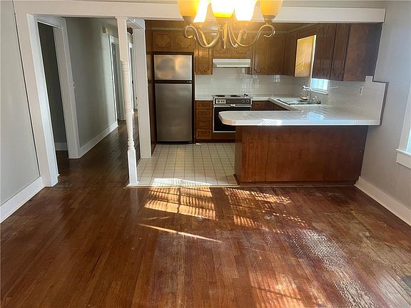 5th image of 23 Calvert Dr