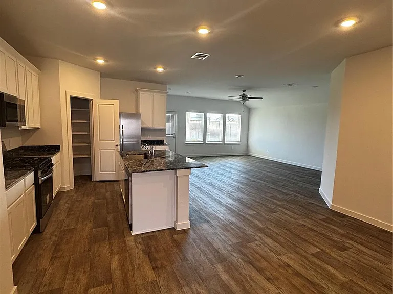 6107 Jasper Hill Dr — Photo 10
