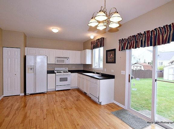 3rd image of 1287 Cottonwood Dr