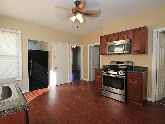 3rd image of 198 Frank Street # Fl 1ST