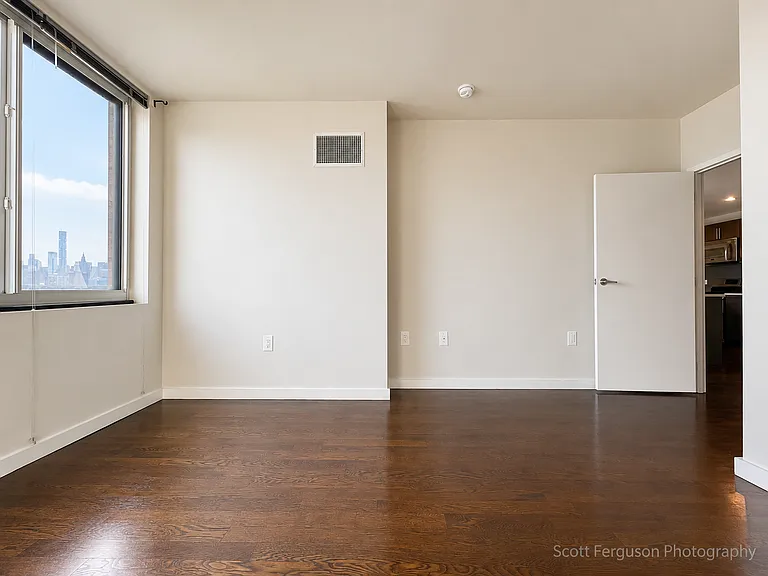 12-15 Broadway #508 — Photo 15