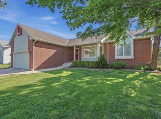 522 N Prairie Creek Dr, Kechi, KS 67067