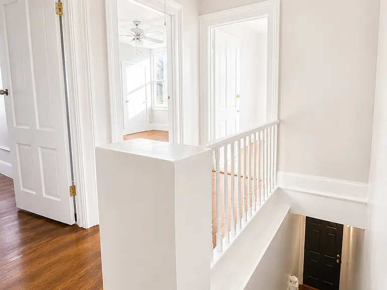 516 W 38th St #B — Photo 3
