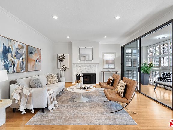 2nd image of 4477 Wilshire Blvd APT 304