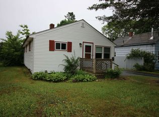 21 McDuffee St, Rochester, NH 03867