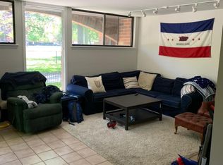 1131 W Polk St, Chicago, IL 60607