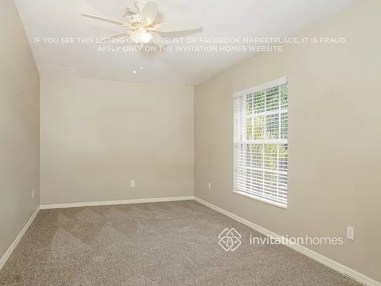 1823 Sadnet Ln — Photo 8
