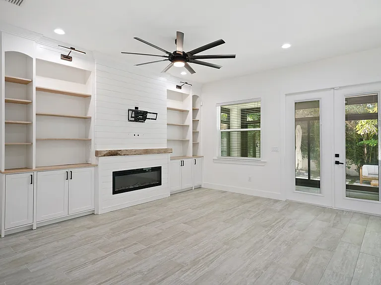 328 W Frierson Ave #1 — Photo 14