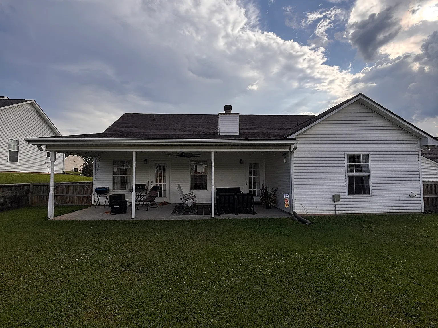 3 bed, $2,200 — Photo 4