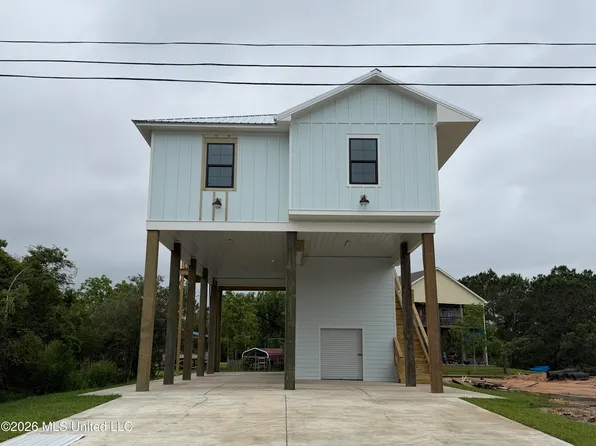 5011 Tennessee St, Bay Saint Louis, MS 39520