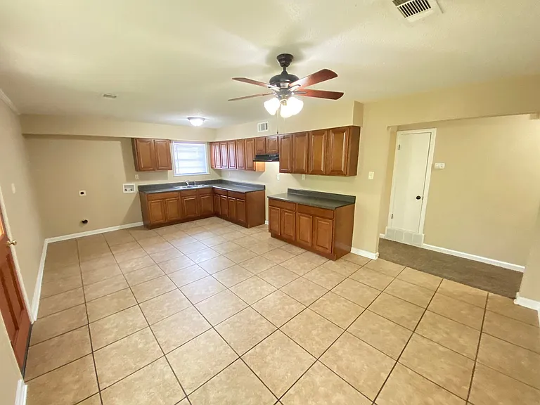 3837 Kipling Ave — Photo 4