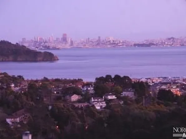28 Marinero Cir APT 24, Belvedere Tiburon, CA 94920