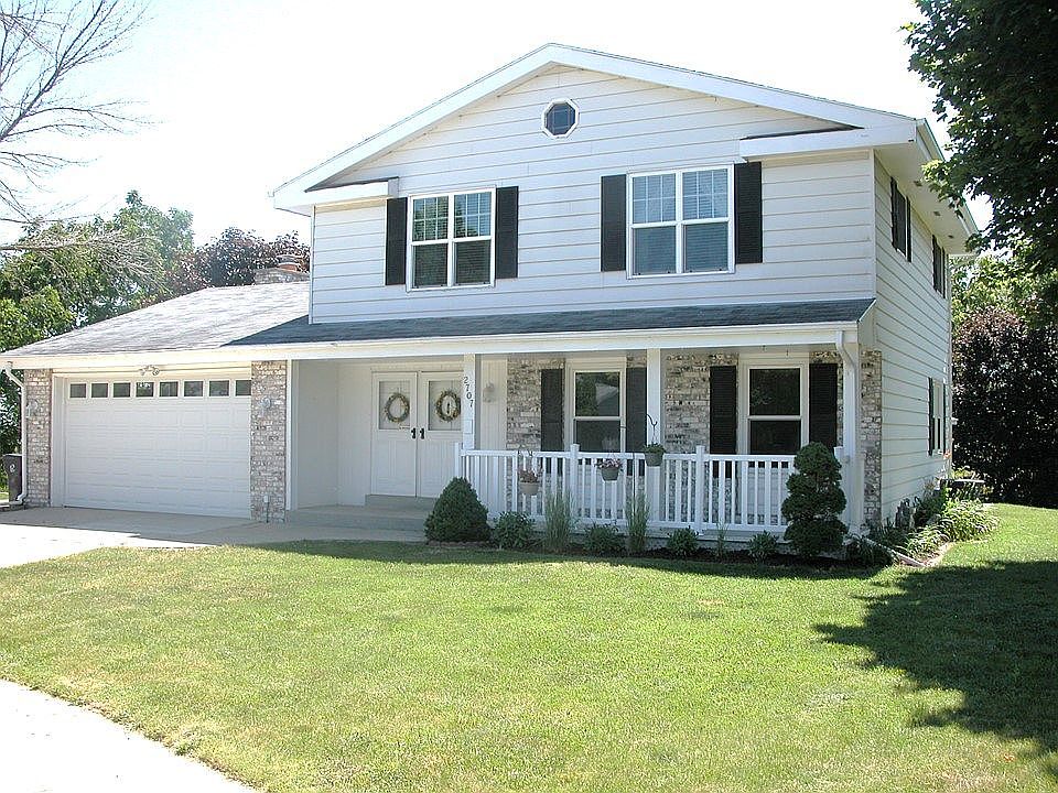 1st image of 2707 Newcastle Ct