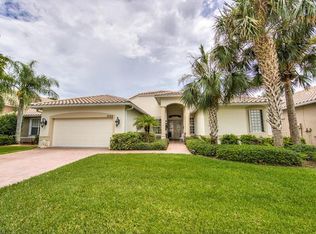 20414 Foxworth Cir, Estero, FL 33928