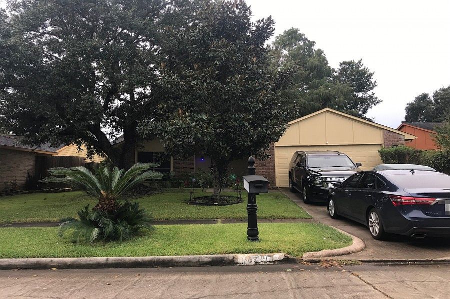 1st image of 6810 Pickett Dr