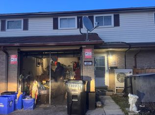27 Dickens Dr, Barrie, ON L4N 5C4
