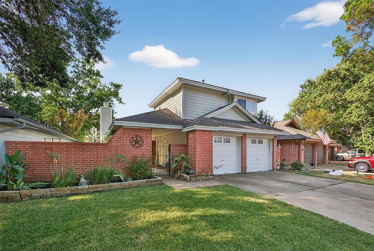Building Photo - 8515 Pool Creek Dr