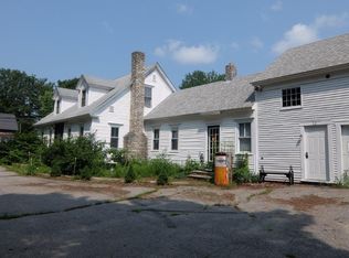 13 Pleasant St, Topsham, ME 04086