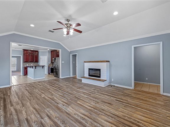 4th image of 3009 Andalusian Ln