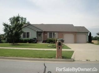1059 Ridge Dr, Circleville, OH 43113