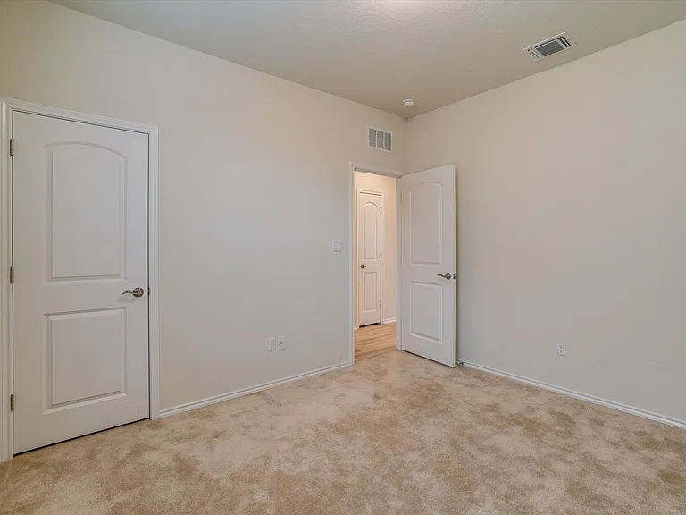 138 Duroc Dr — Photo 12