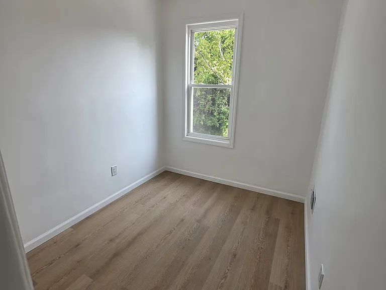 57 Stevens Ave #2 — Photo 7