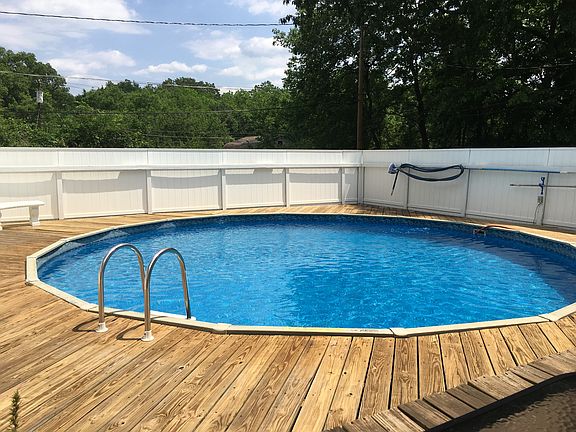 4th image of 208 Morningside Dr