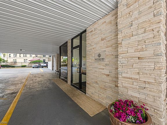 2nd image of 12500 Edgewater Dr APT 1106