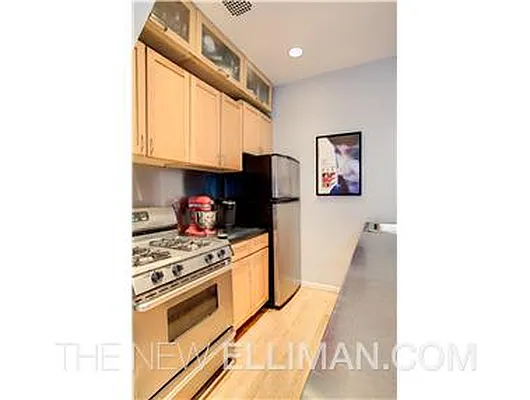 Sold by Douglas Elliman | media 20