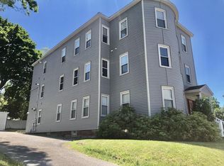 25 Lewis St, Worcester, MA 01610