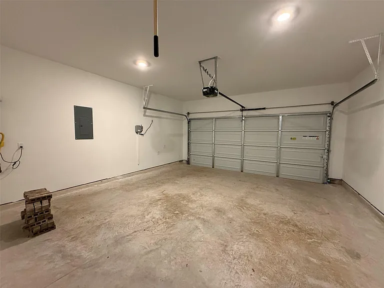 9730 Arrigoni Creek Dr — Photo 13