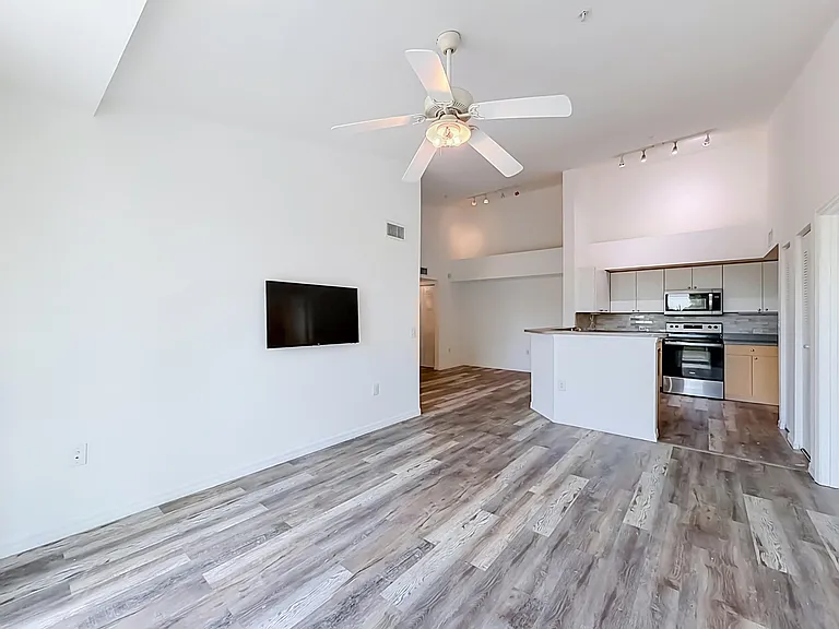 1119 Villa Ln #1119 — Photo 18