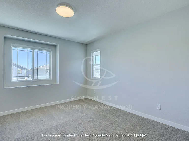 968 Franklin St — Photo 21