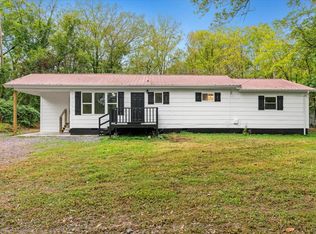 109 N Lakeshore Dr, Tunnel Hill, GA 30755