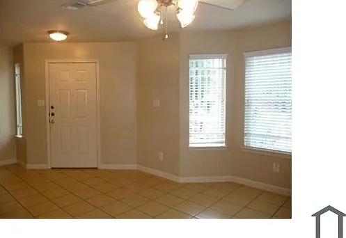 5 bed, 1568 sqft, $2,550 — Photo 3