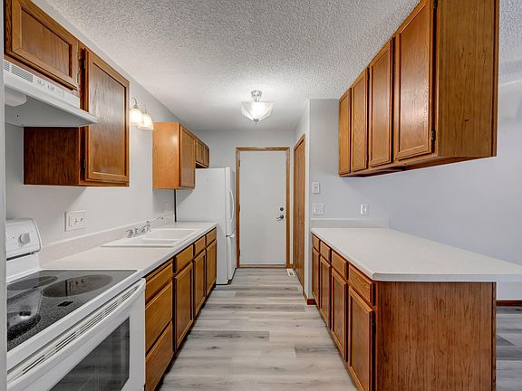 4th image of 681 Parkside Dr #681G