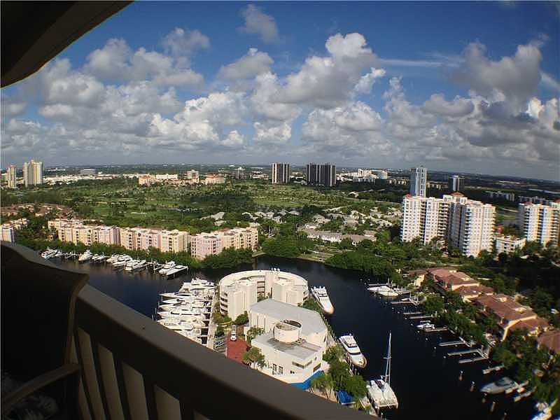 1st image of 20000 W Country Club Dr