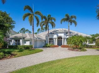 402 Edgemere Way E, Naples, FL 34105