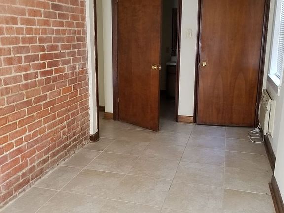 5th image of 3116 Prytania St APT 4