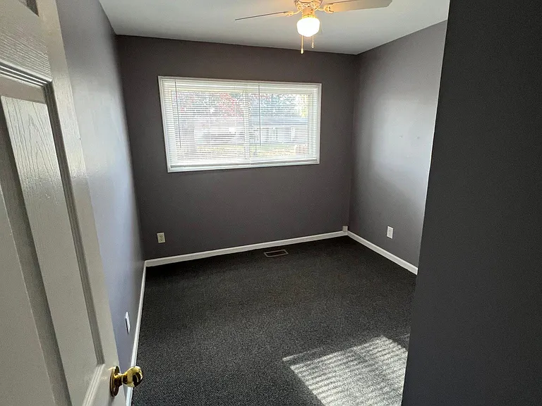 2418 Sheridan Dr — Photo 33