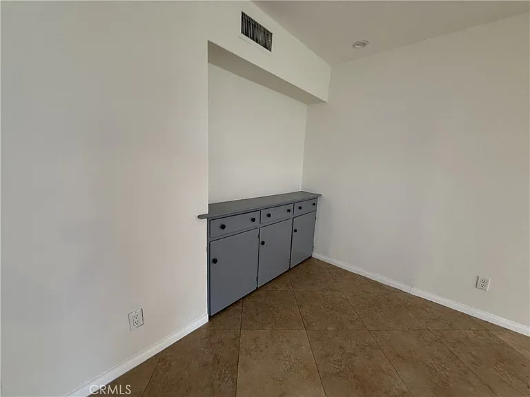 7322 Lindley Ave — Photo 21