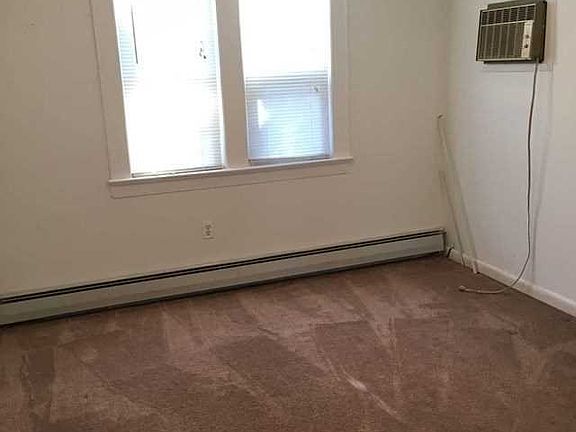 5th image of 356 Lake Ave Floor 1