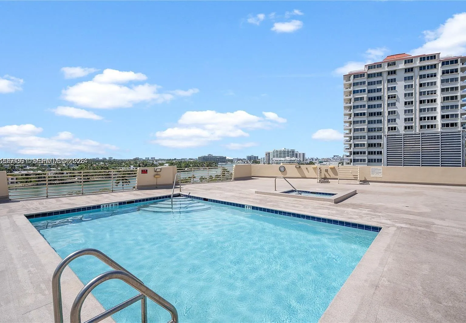 1 bed, 939 sqft, $2,800 — Photo 2