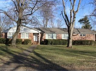 1125 Circarama Dr, Murray, KY 42071