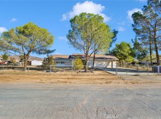 15481 Ramona Rd, Apple Valley, CA 92307