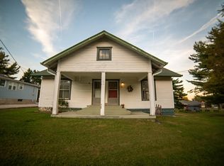 904 Teke Burton Dr, Mitchell, IN 47446